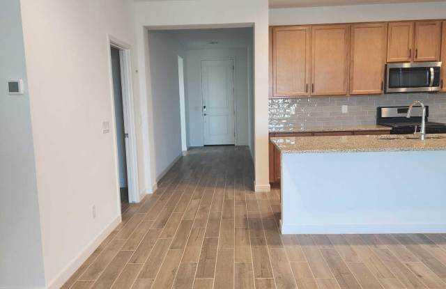 17852 W THISTLE LANDING Drive