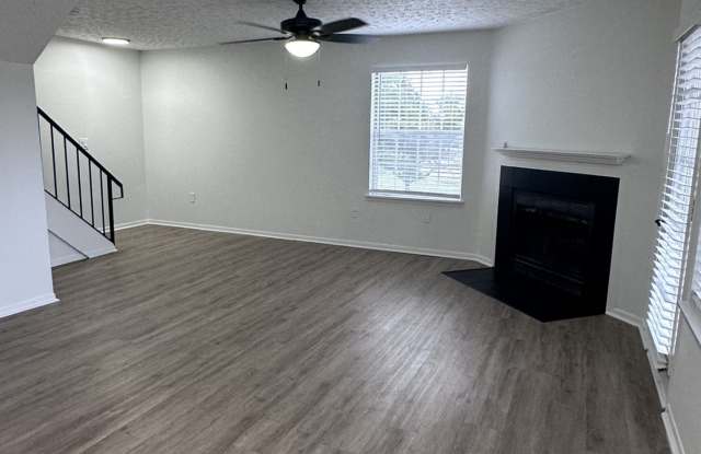 Hickory Creek Apartment Homes