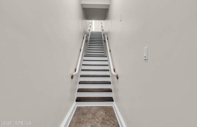 525 Washington Boulevard unit: A