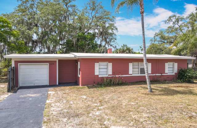 1590 Hilldale Road