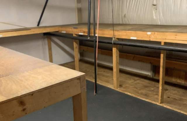 150 AIRPORT Drive unit: 13