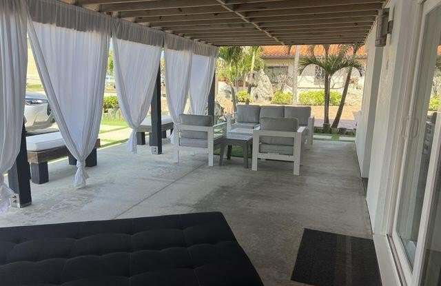 1501 S Miramar Avenue unit: 4