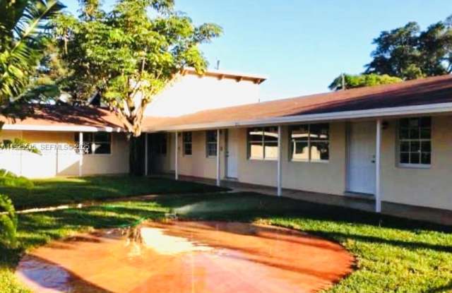 Photo of 1800 Miami Rd