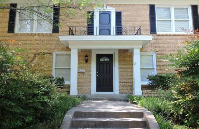 Remodeled Berkeley Triplex with 2 Bedrooms and 2 and 1/2 Baths - 2309 Pembroke Drive, Fort Worth, TX 76110