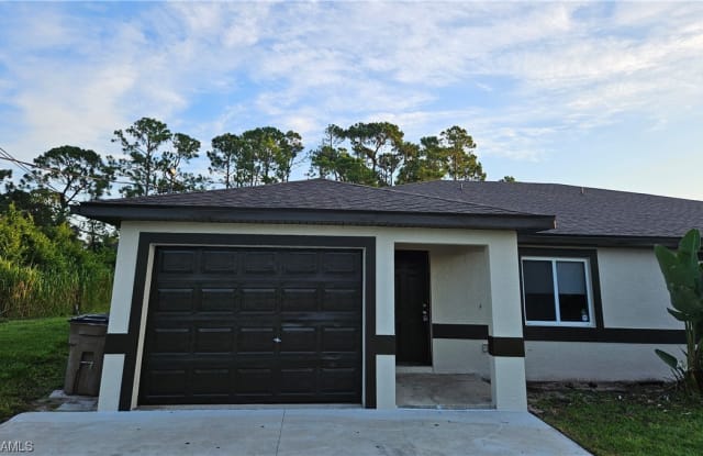 4752 GOLFVIEW Boulevard - 4752 Golfview Boulevard, Lehigh Acres, FL 33973