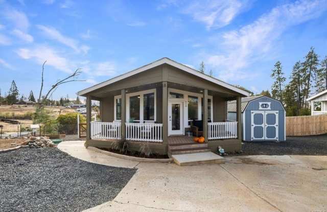 3 Bedroom Single Family Home in Paradise