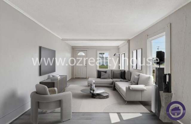 2442 Paradise Avenue