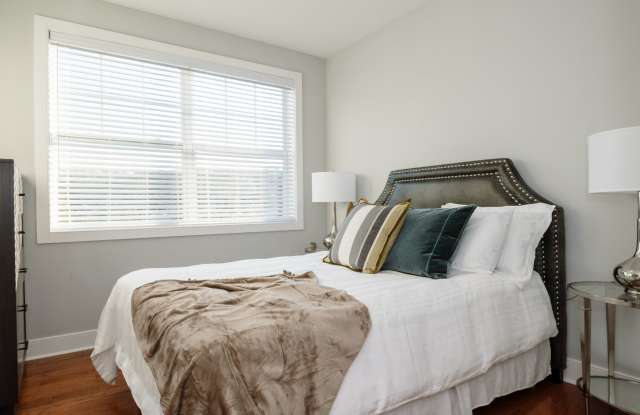 Meridia Transit Plaza