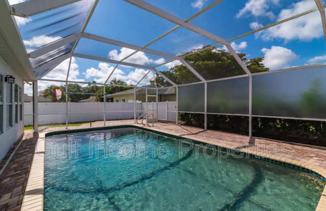 2130 Pinehurst Street