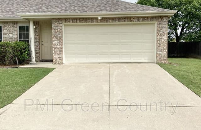 1200 W Jackson Ct - 1200 W Jackson Ct, Broken Arrow, OK 74012