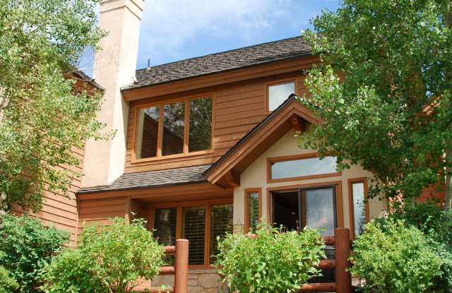 2410 Deer Lake Drive