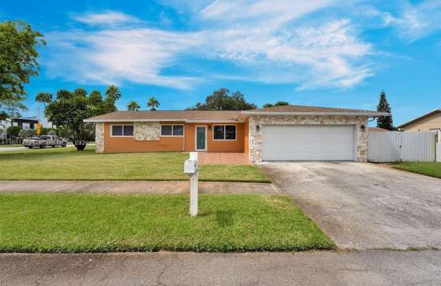 19102 Nw 33rd Place