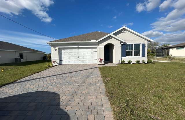 527 NW 20 St - 527 Northwest 20th Street, Cape Coral, FL 33993