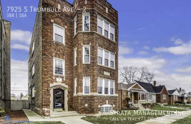 Photo of 7925 South Trumbull Avenue - 2