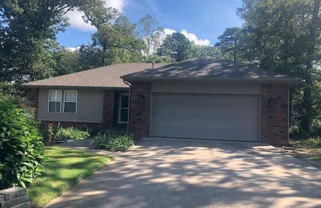 2 Millom  LN - 2 Millom Lane, Bella Vista, AR 72714