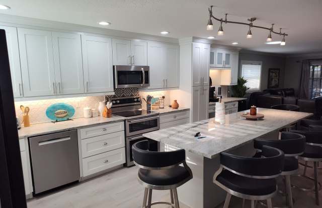 11481 W Riverhaven Dr