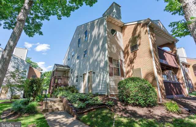 9933 GRAPEWOOD COURT