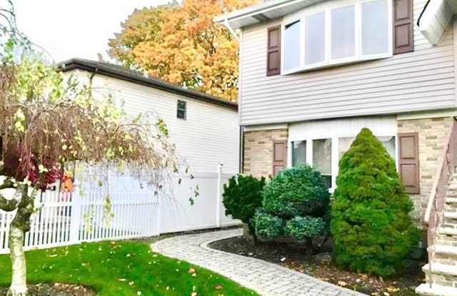 Photo of 34 Willow Wood Court 1st fl