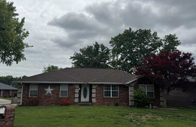 608 Cypress Ave