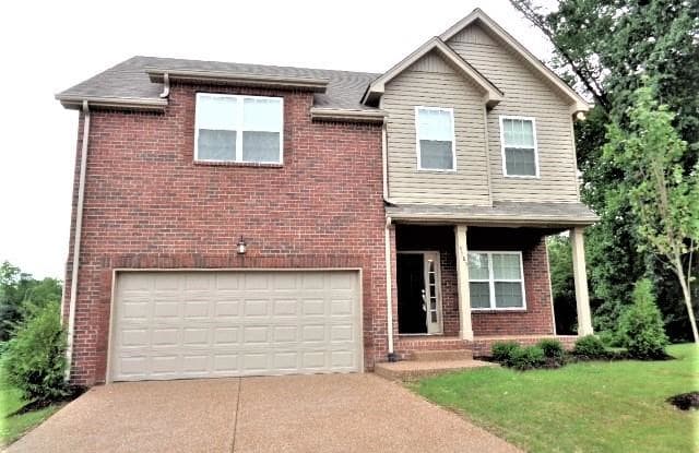 5565 Oak Chase Dr - 5565 Oak Chase Drive, Nashville, TN 37013