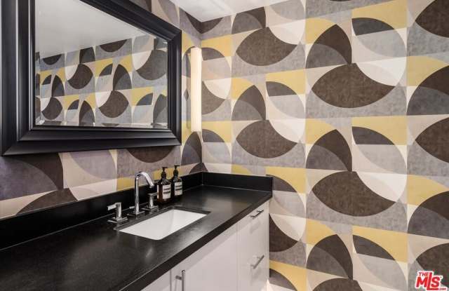 4280 Mount Vernon Dr