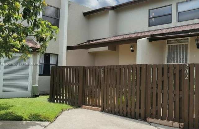 9970 NW 9th St Cir