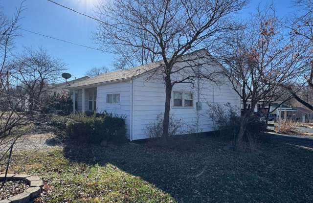 3 bedroom on a corner lot, READY NOW!