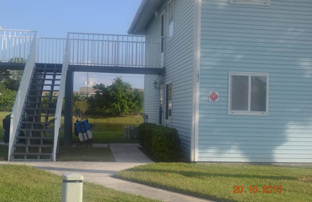 182 SE Village Drive - 182 SE Village Dr, Port St. Lucie, FL 34952
