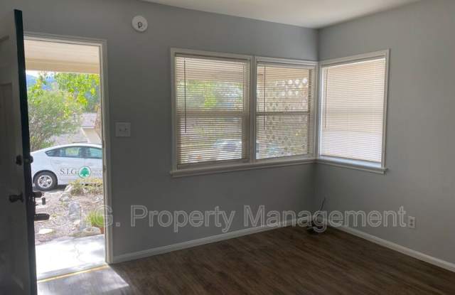 10115 Haines Canyon Ave