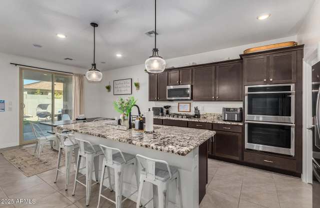 16846 West Molly Lane