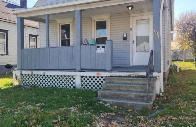 Charming 3-Bedroom Property in Prime Location