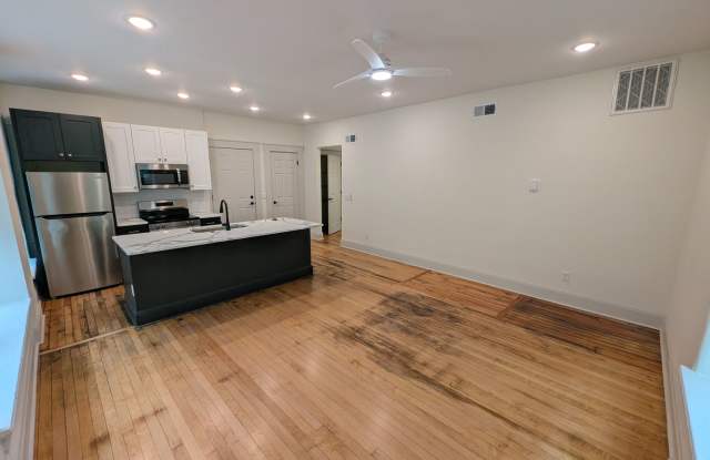 Newly renovated, modern apartment in historic Covington
