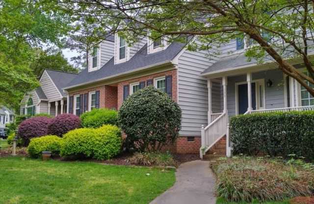 135 Sanair Ct