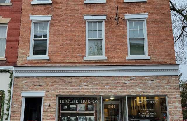 541 Warren Street