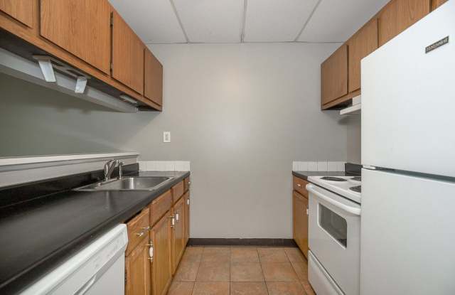 38285 North Ln Apt L202