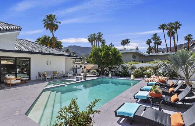 49155 Avenida Fernando