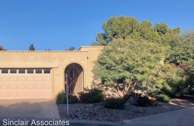 2750 W. Magee Road - 2750 West Magee Road, Casas Adobes, AZ 85742