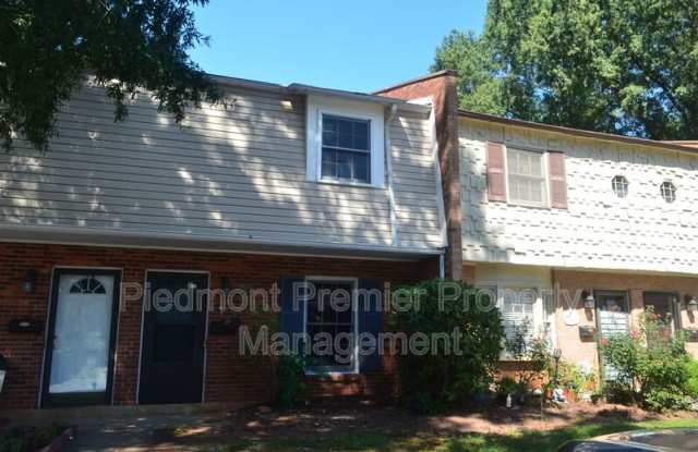 210 Vineyard Park Rd