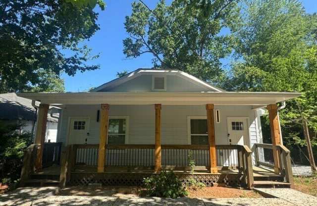672 Cassanova St. SE