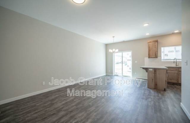 1925 Jennie Lee Drive