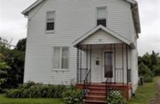 87 Delaware St - 87 Delaware Avenue, Uniontown, PA 15401