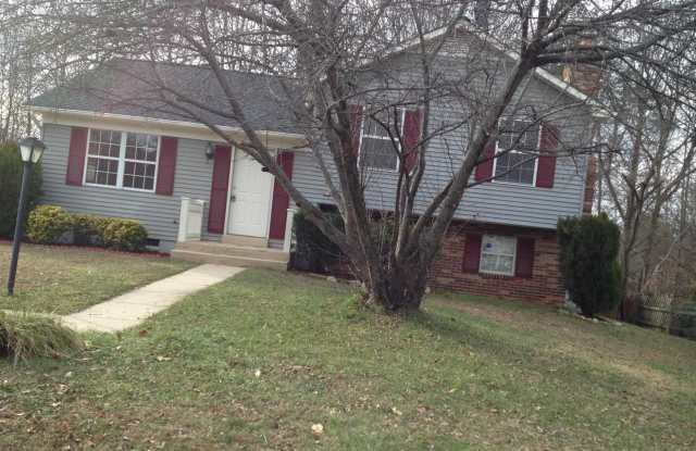 5001 TARPON LANE