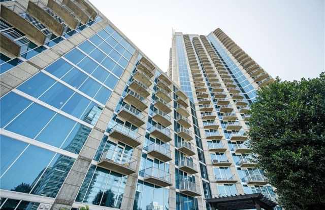 400 W Peachtree Street NW unit: 1910
