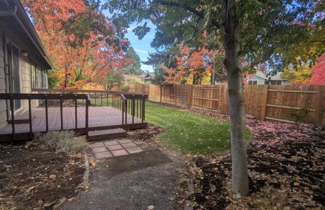 1315 Northeast Paula Drive