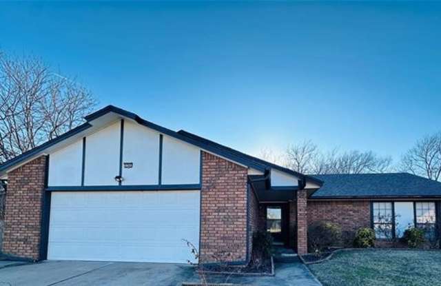 Beautiful 3 bed 2 bath in Union Schools