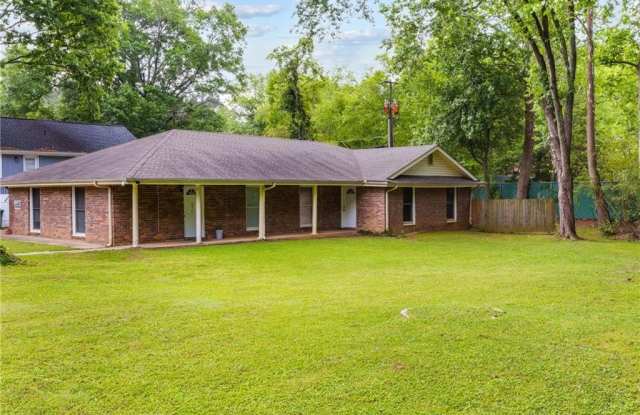 834 Wilson Circle SW