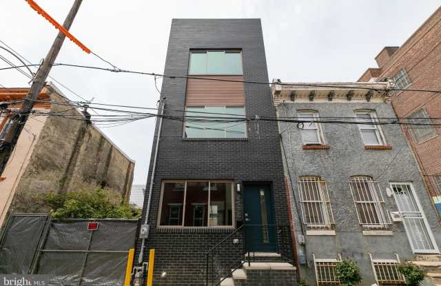 2240 N WATERLOO STREET