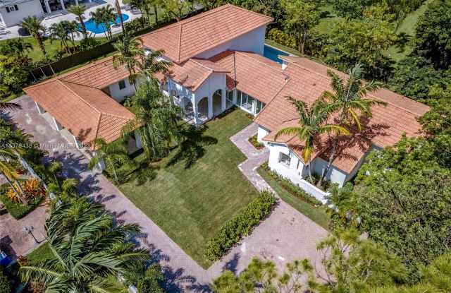 5740 SW 67th Ave