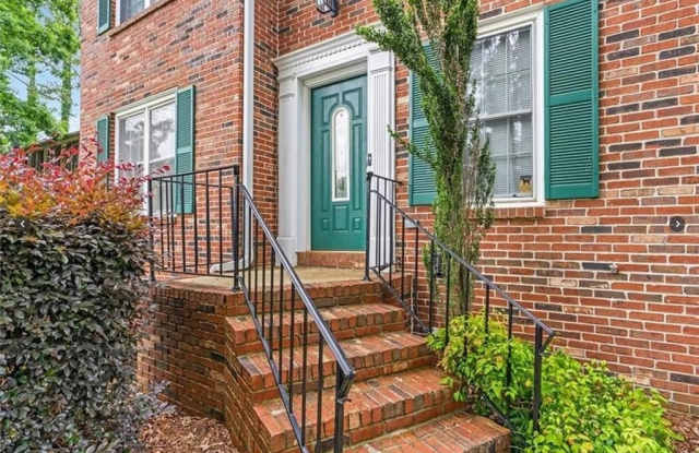 1880 Meadowchase Court