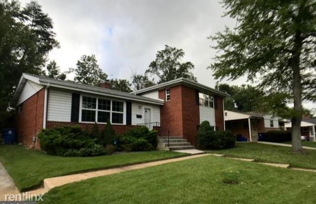 9827 Singleton Dr - 9827 Singleton Drive, Bethesda, MD 20817